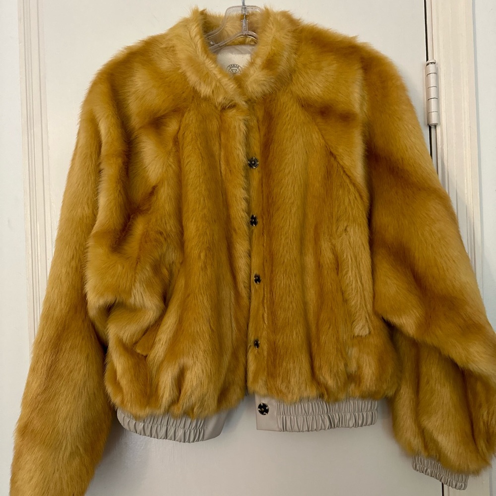 NWOT Urban Outfitters Faux Fur Bomber M